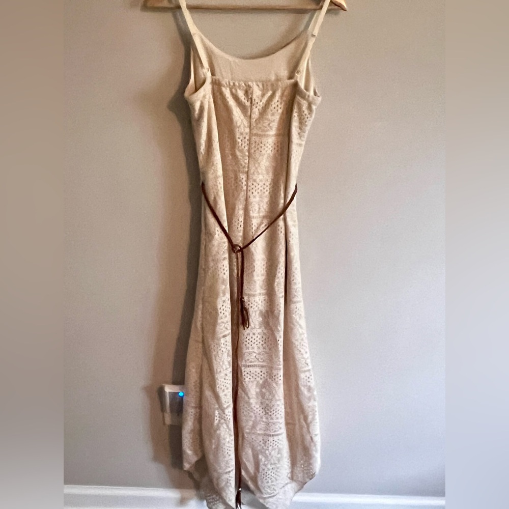 No Boundaries fully lined dress with belt. Belt & adjustable straps.